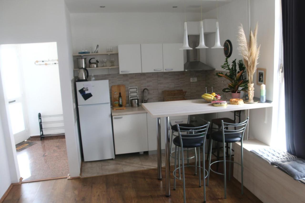 Cosy Apartment - 10 Minutes Walk To Sea Zadar Bagian luar foto